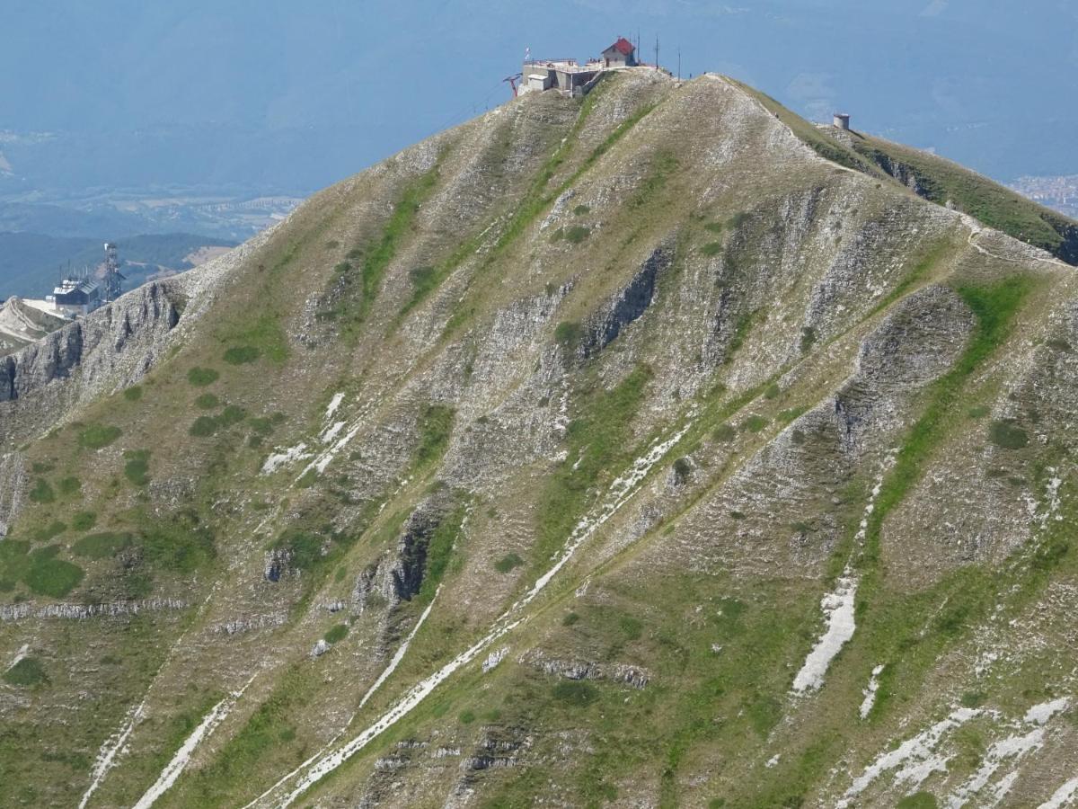 Villa la bottega del fabbro affitto breve Contigliano Esterno foto