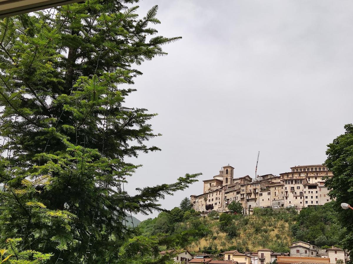 Villa la bottega del fabbro affitto breve Contigliano Esterno foto