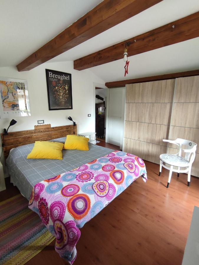 Villa la bottega del fabbro affitto breve Contigliano Esterno foto